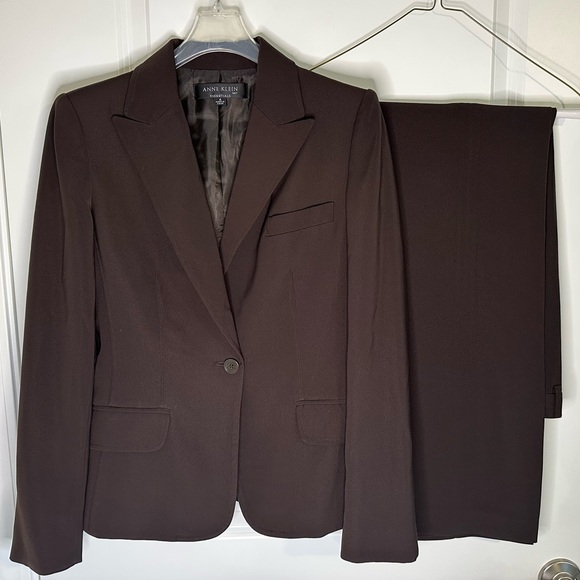 Anne Klein chocolate brown women’s pantsuit - Picture 1 of 8